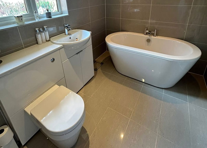 A new tidy bathroom after renovation.